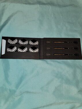New Vintage Marlboro Steel Tip Darts Set with Flights & Presentation Box